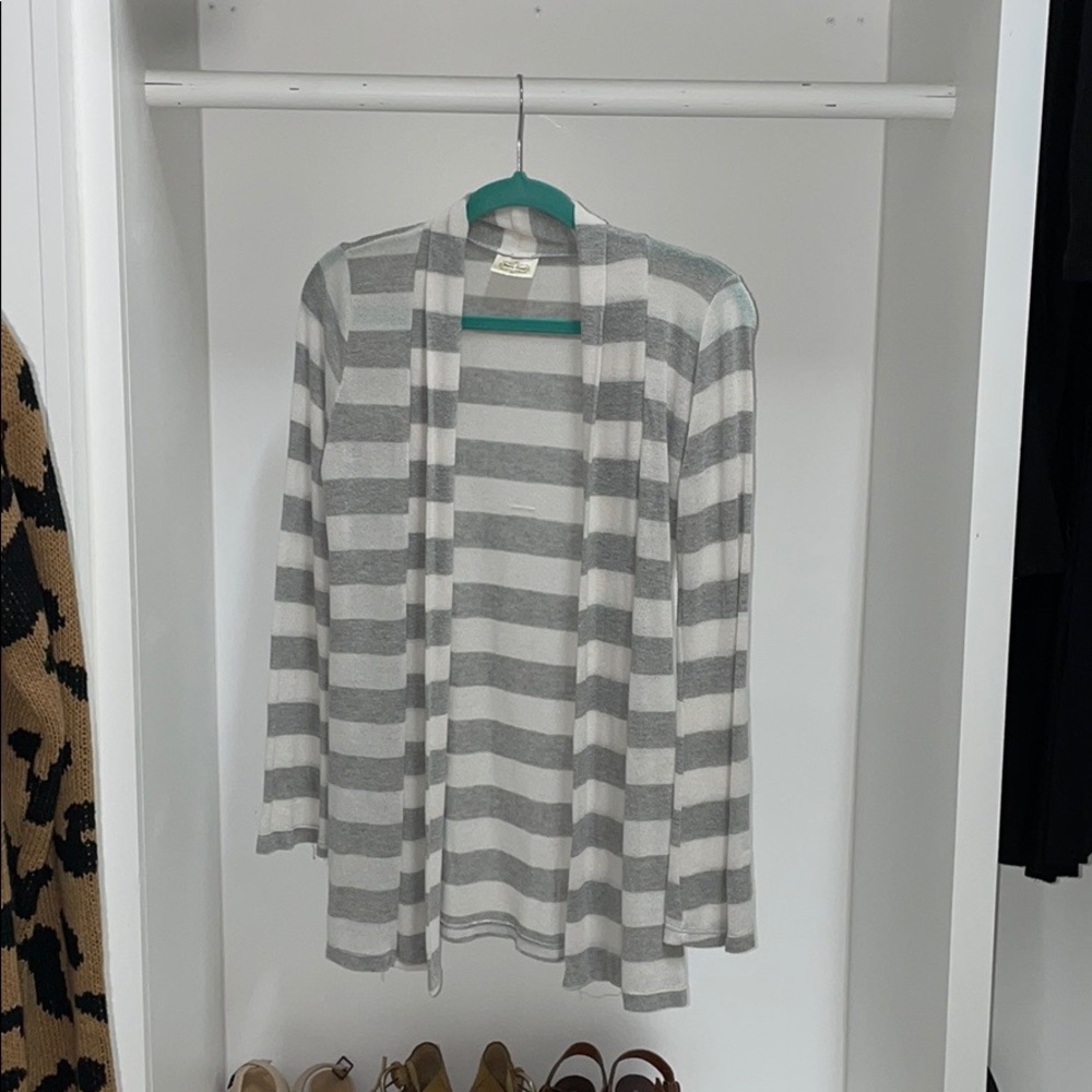 2 cardigans - Picture 6 of 8